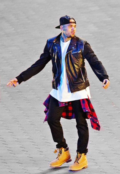 Dore amafaranga Chris Brown yaca u Rwanda kugirango aze gukorera igitaramo I kigali