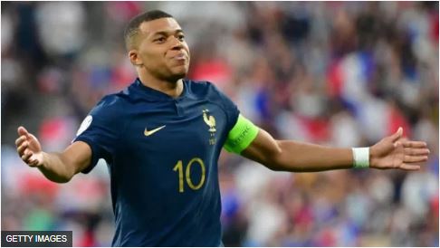 Rutahizamu Mbappé avuga ko "urugomo rugomba guhagarara",