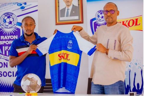 Umukongoma Rayon Sport yitezemo ibitangaza Jonathan Ifunga Ifasso yamaze kuba umukinnyi wayo