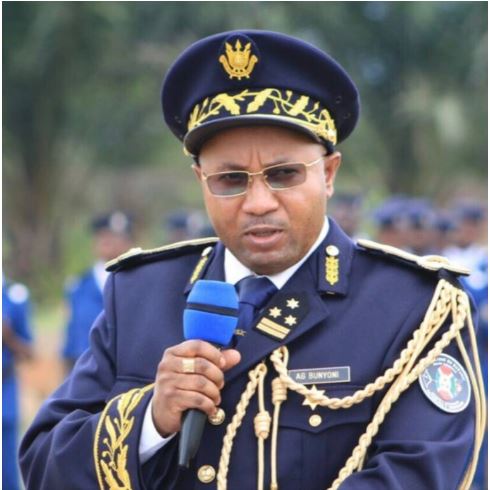 Burundi : Ibirego byo kuzirika Jenerali Bunyoni bikomeje kwisukiranya