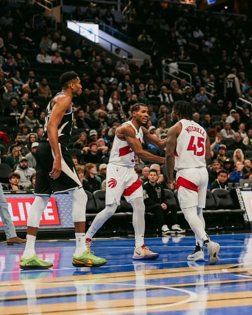 NBA Cup: Warriors yatangiye neza, Celtics iratungurwa