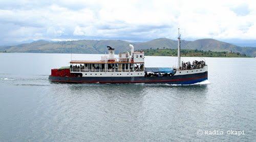 Ubwato bwa Congo bwari butwaye imizigo n'abantu bwarohamye mu Kivu