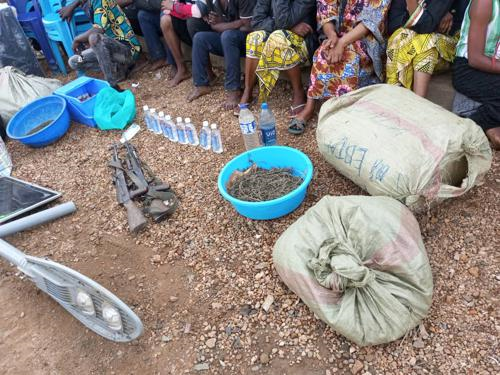 RDC: Abagizi ba nabi 24 bafatanwe imbunda n'ibikoresho bakoreshaga bica abantu