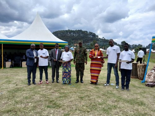 Mutobo: Abari Abarwanyi ba FDRL barimo na Coloneri basubijwe mu buzima busanzwe