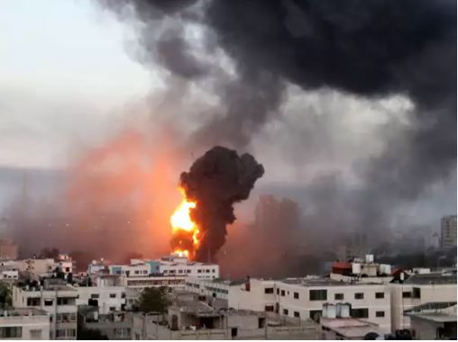 Ibisasu biremereye byazengurukijwe ibitaro by'Abanya-Indonesia ngo Israel ihashye Hamas