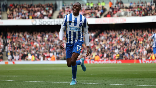 Mwepu wari uhagaze neza muri Brighton yahagaritse umupira ku myaka 24 kubera ikibazo gikomeye