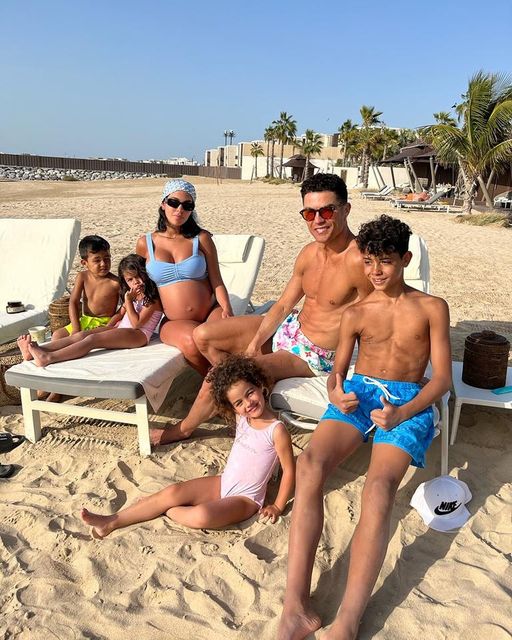 Ronaldo yatangaje icyemezo gikomeye yafatiye umwana we mukuru