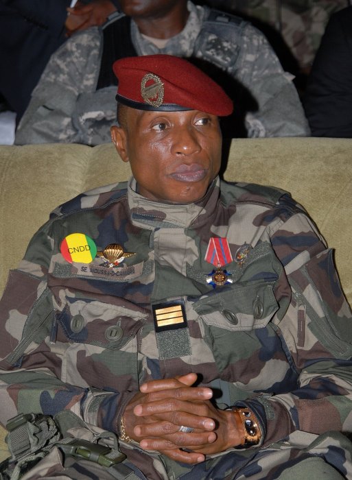 Guinea: Inyeshyamba zateye gereza zitorokesha uwahoze ari Perezida 