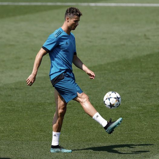 Cristiano Ronaldo yakoreye imyitozo ku kibuga cya Real Madrid