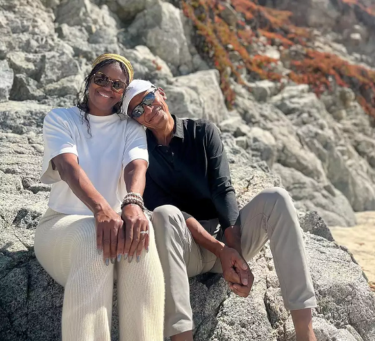 Mu mitoma myinshi Barack Obama na Michelle bizihije imyaka 30 bamaze barushinze