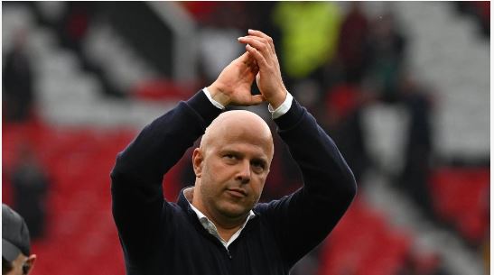Igihombo kuri Arne Slot utoza Liverpool wamaze kuvunikisha umukinnyi