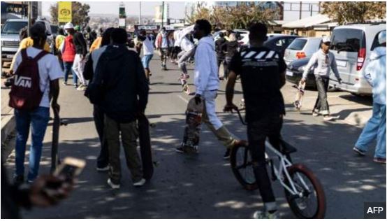 Urubyiruko muri Afurika runyotewe no gutura ku yindi migabane “ubushakashatsi”