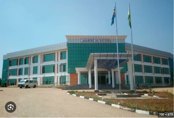 Musonera wiyiciye umugore n'abana be ntarabwira RIB yamufashe icyabimuteye