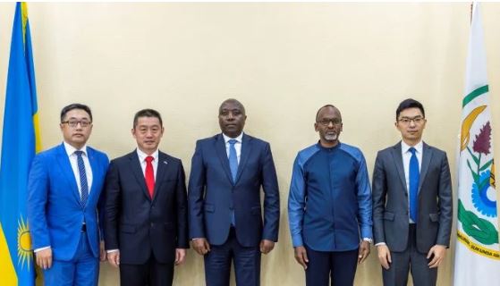 U Rwanda n'u Bushinwa byiyemeje kuguma mu murongo wo gushimangira umubano