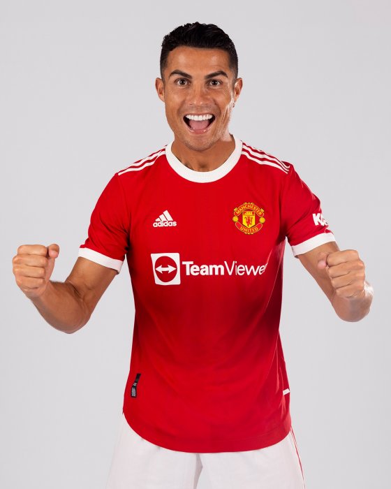 Cristiano Ronaldo yasabye ikintu gikomeye bagenzi be bagiye gukinana muri Manchester United