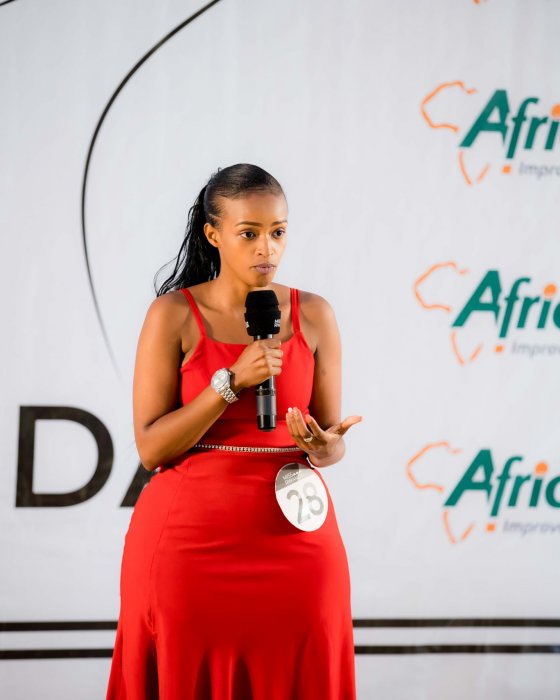 FOFO wamenyekanye cyane muri Filimi "Papa Sava"yitabiriye Miss Rwanda 2022