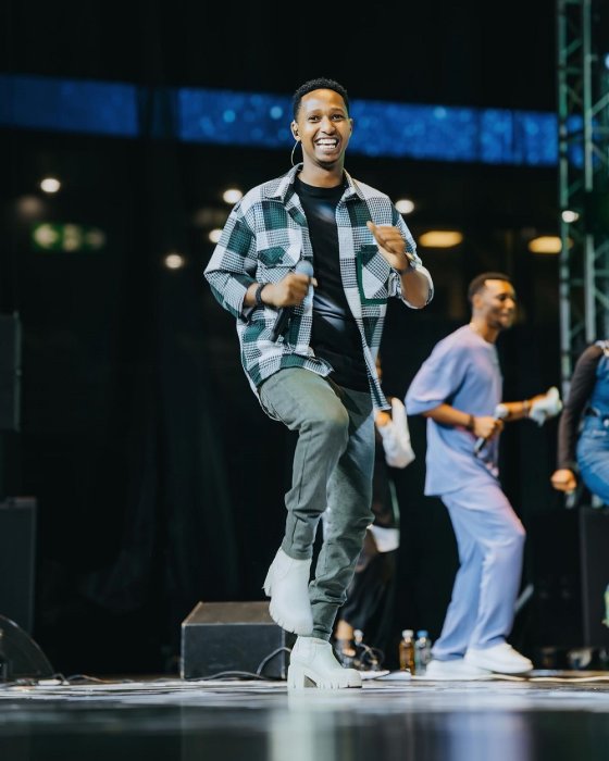 Israel Mbonyi yateguje ikindi gitaramo gikomeye