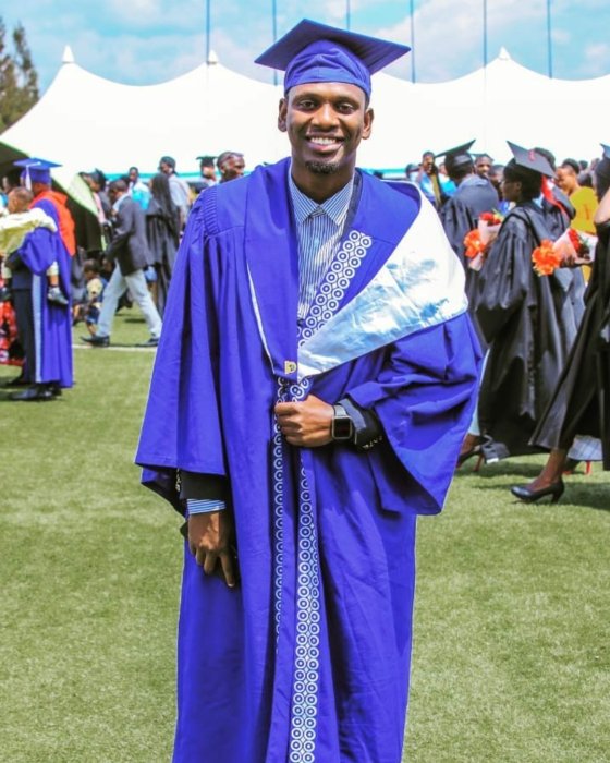 NIWE MUHANZI NYARWANDA WIZE AMASHULI MENSHI