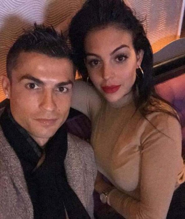 Umukunzi wa Cristiano Ronaldo yanyomoje ibyavuzwe ko bagiye gutandukana