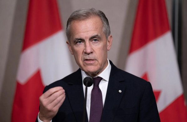 Abaturage ba Canada bagaragaje kutanyurwa n'uko Minisitiri w'Intebe akoresha Icyongereza cy'Abongereza.