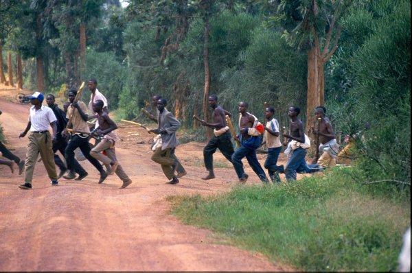 Umunsi u Bufaransa bumenya umugambi wo kurimbura Abatutsi bukaryumaho