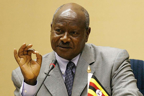 Perezida Museveni yakuye urujijo ku bivugwa ko ari gutegurira umuhungu we kumusimbura ku butegetsi