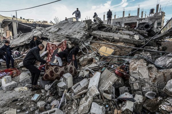 Gaza: Loni yongeye gutanga umuburo ku nzara iri guca ibintu