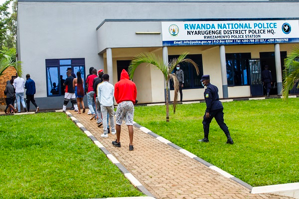 Kigali: Abantu 11 batawe muri yombi bakekwaho ubujura no kwambura abantu ibyabo