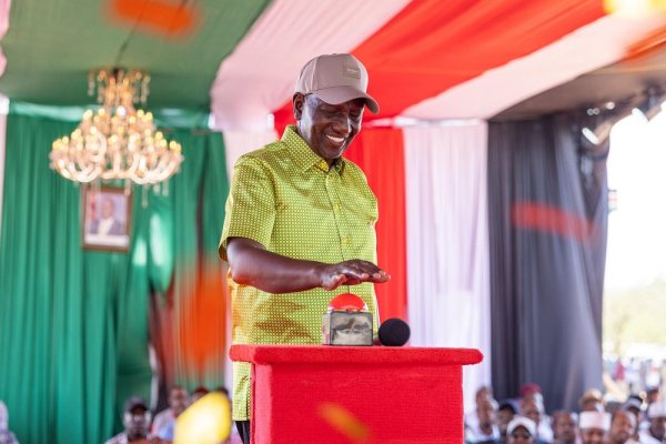 Kenya igiye gufungura umupaka wayo na Somalia wari umaze imyaka hafi 15 ufunzwe
