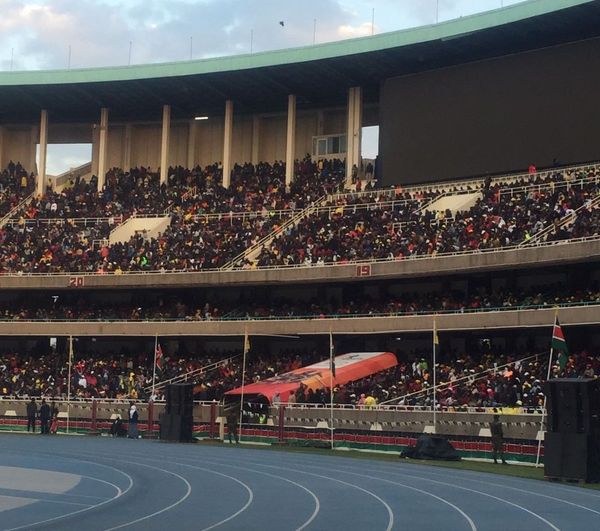 Kenya: Stade yuzuye saa kumi n'imwe z'igitondo abitabiriye kurahira kwa William Ruto