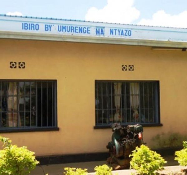 Nyanza: Umugabo yishe umugore we amutemaguye na we yicwa n'ibikomere 