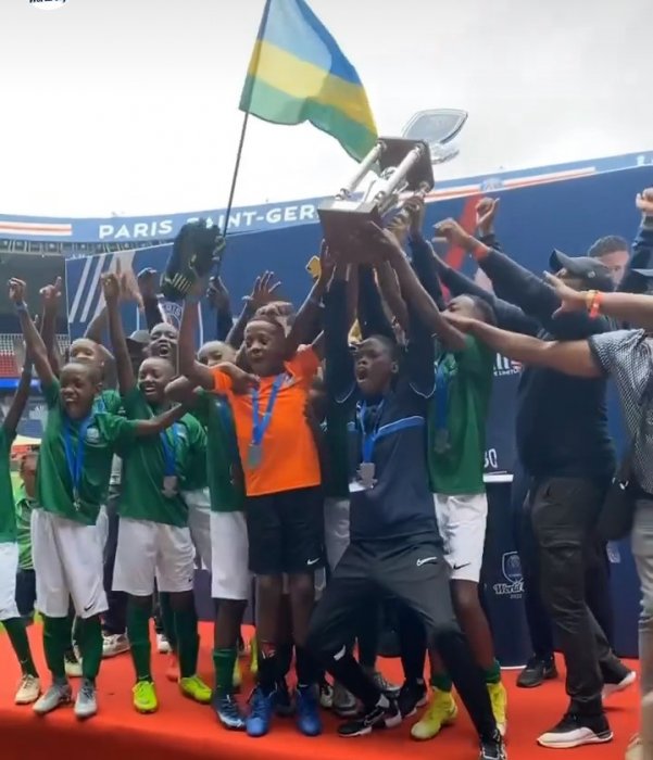 Ishuri rya PSG ry'u Rwanda muri U-13 ryegukanye igikombe cy'isi