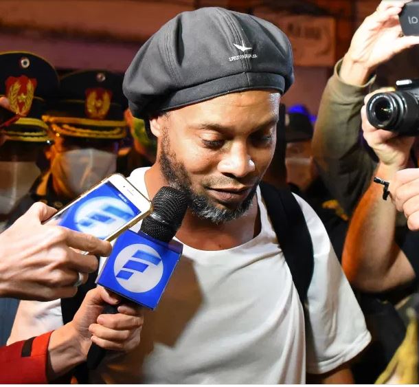 Ronaldinho yakoreye amakosa muri hoteli afungiyemo