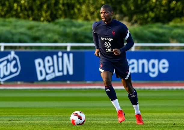 Paul Pogba yahishuye akaga yahuye nako mu mwuga we n'ikintu cy'agaciro abajura baherutse kumwiba