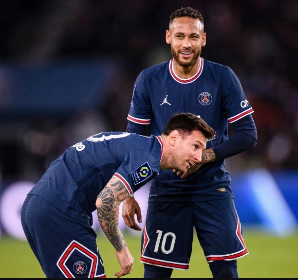 Lionel Messi na Cristiano Ronaldo babuze ku rutonde rw'abakinnyi 50 bafite amacenga menshi ku isi