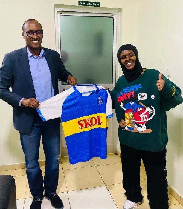 Ariel Wayz yerekanwe ku mugaragaro nk'umufana wa Rayon Sports