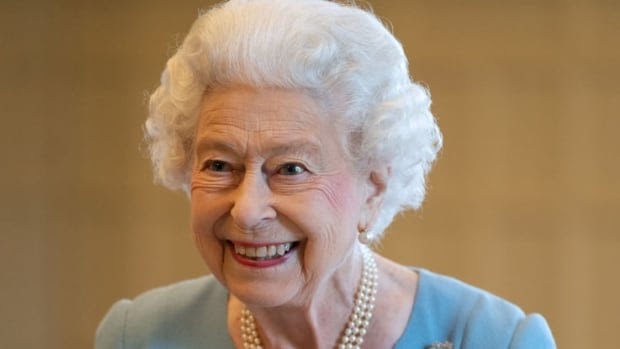 Umwamikazi Elizabeth II yanduye Covid-19