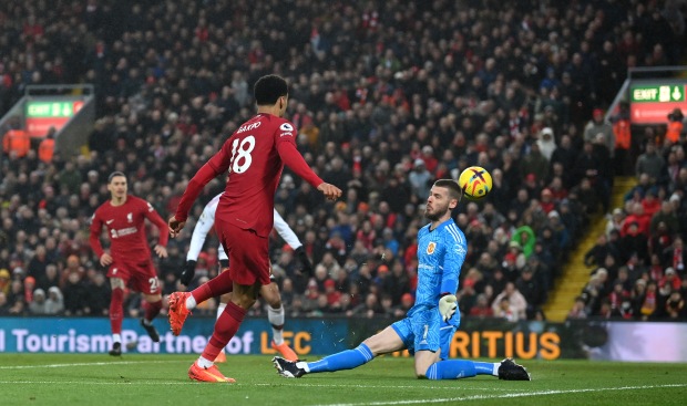 Liverpool yanyagiye itababariye Man United yari ikiri mu byishimo bya Carabao Cup