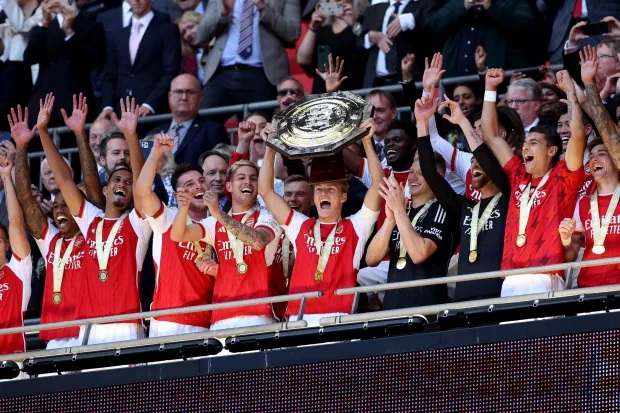 Arsenal yihimuye kuri Manchester City abarimo Perezida Kagame bishimira Intsinzi