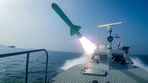 Iran yarashe za misiles ku cyiganano cy'ubwato bw'intambara bw'Amerika