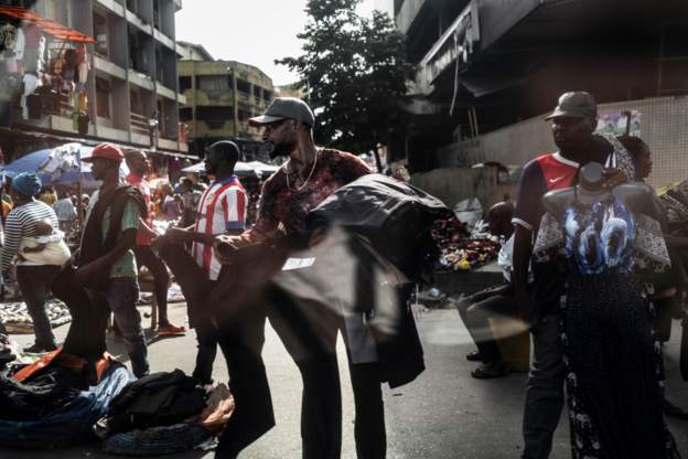 Nigeria: Umujyi wa Lagos waciye abasabiriza n'abazunguzayi