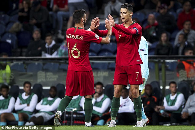 Bruno Fernandes yahishuye ikintu Cristiano Ronaldo akunze kumubaza kuri Manchester United