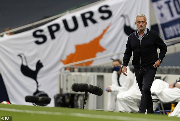 Mourinho yagaragarije urwango umwe mu bakinnyi be wamubwiye ko atazongera kumukinira
