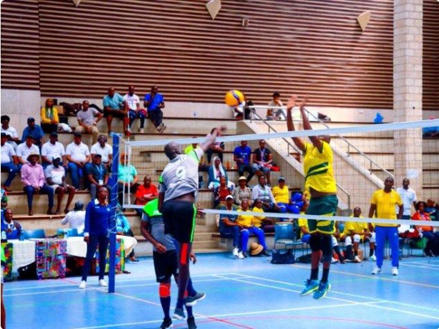 Abadepite b'u Rwanda begukanye igikombe mu mikino y'Inteko za EAC