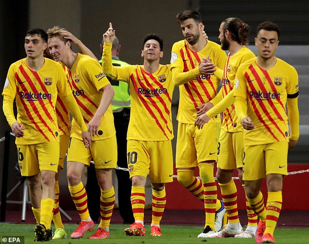 Perezida wa Barcelona Laporta yemeye ko ari mu biganiro n'umutoza wahoze ari umukinnyi wayo