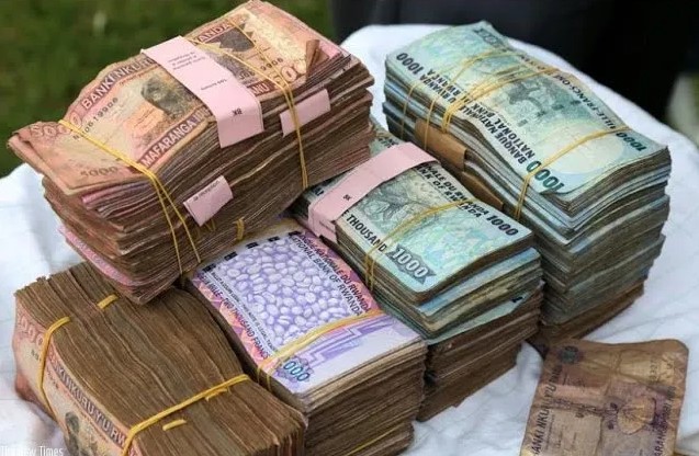 Muri Kigali hafashwe abarimo abakekwaho ubutekamutwe biyitiriraga abasirikare n'abapolisi bariye umuturage 3.000.000Frw
