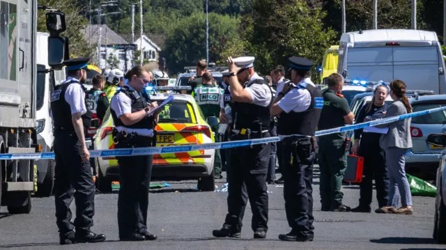 UK: Abana 2 bishwe batewe icyuma abandi barakomereka