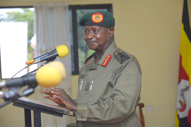 Perezida Yoweri Kaguta Museveni yakoze impinduka zikomeye mu miyoborere y'igisirikare cya Uganda