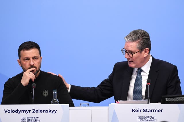U Bwongereza bwasezeranije Ukraine gukuba kabiri inkunga bwayihaga