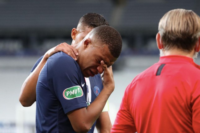 Umutoza wa PSG yibasiye bikomeye Saint Etienne kubera ibyo kapiteni wayo yakoreye Kylian Mbappe